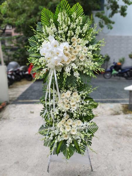 Kệ Hoa Chia Buồn KH211